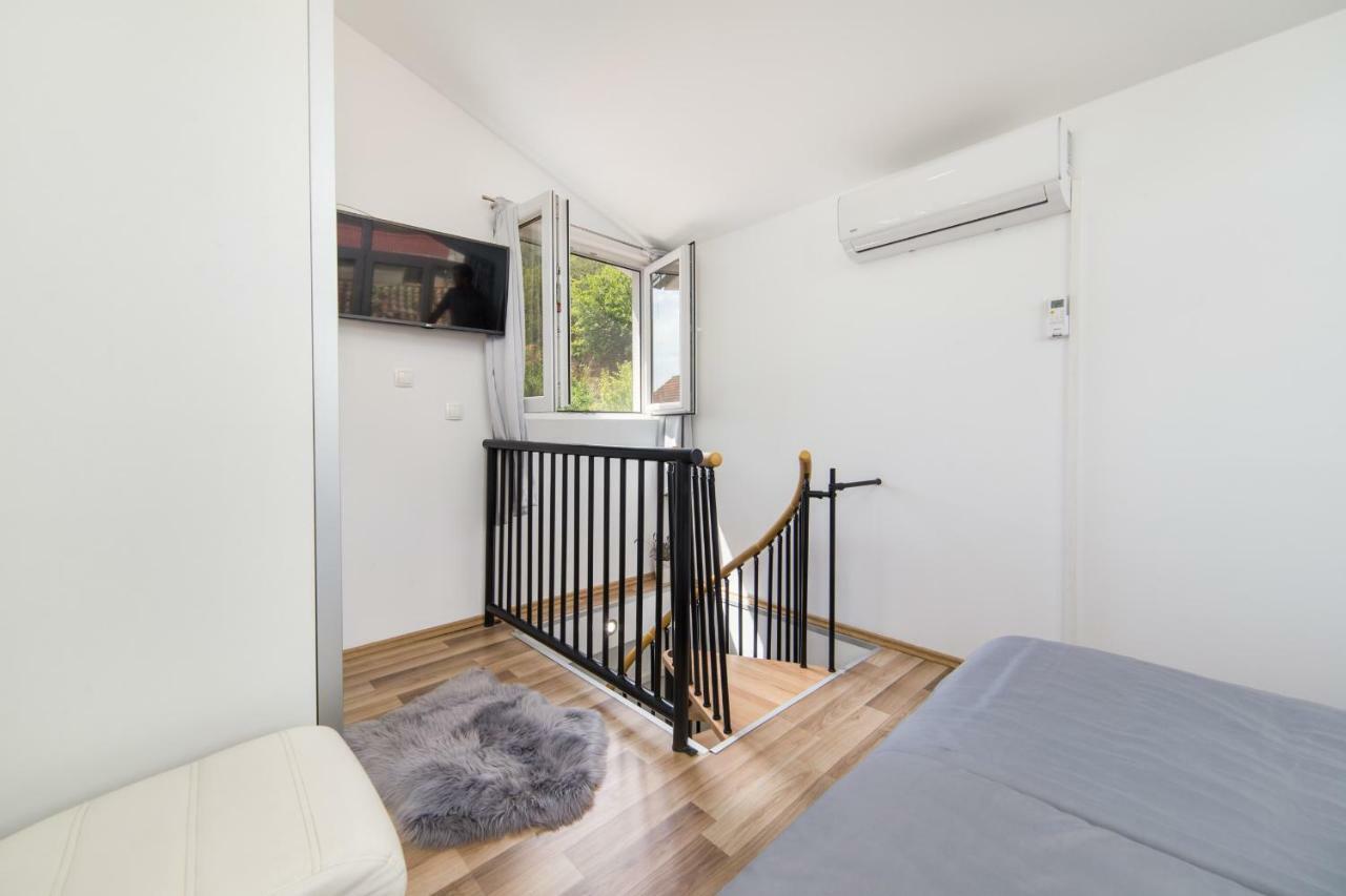 Studio apartment Finta Rogotin Esterno foto